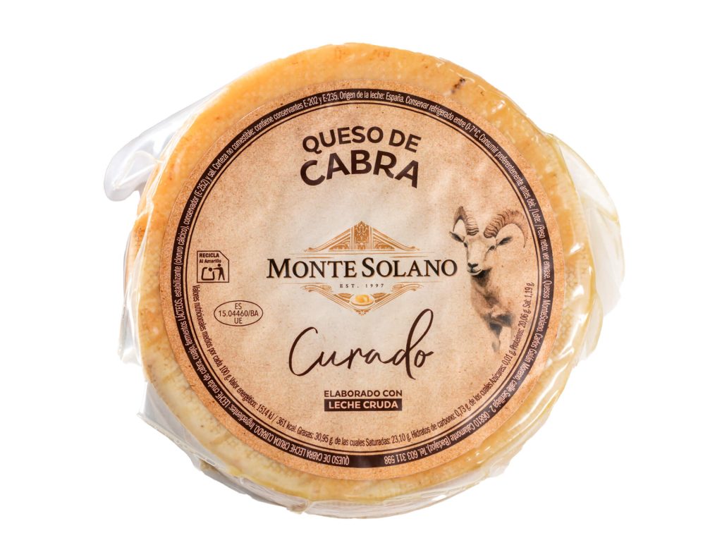 Queso de cabra curado artesano Montesolano de sabor equilibrado en formato de pieza entera de 900g