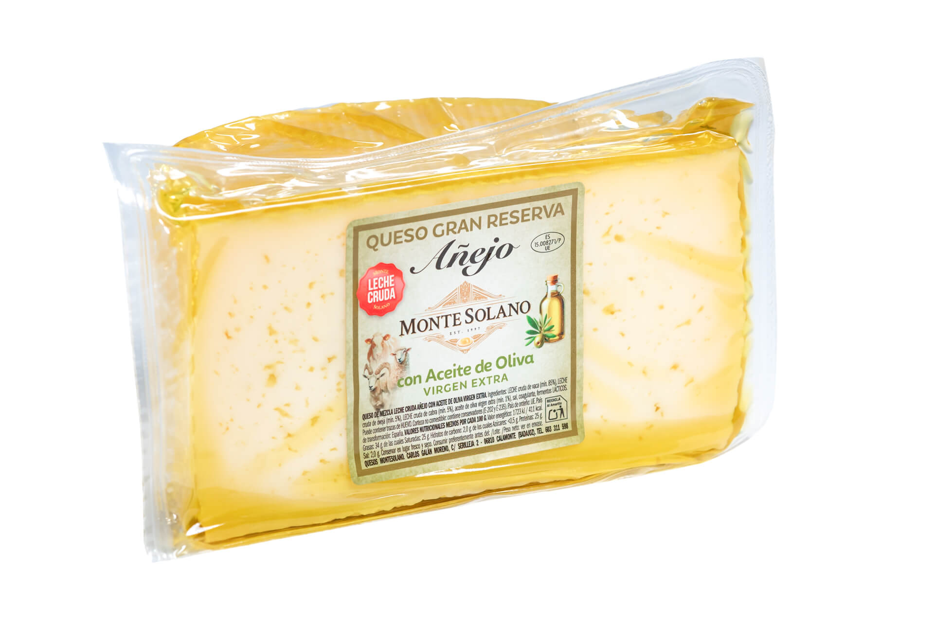 Medio queso de mezcla añejo artesano con aceite de oliva virgen extra Montesolano